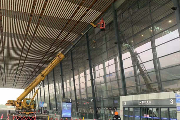 鄂州玻璃幕墙维护和保养